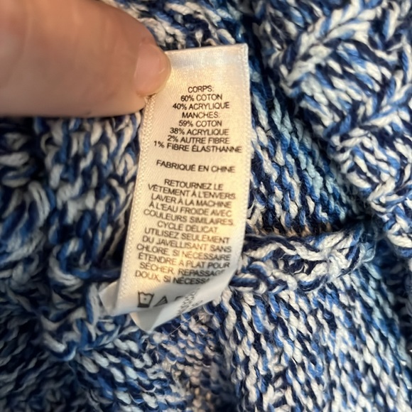 Express Short Sleeve V-Neck Marled Cable Tunic Sweater - Picture 9 of 9